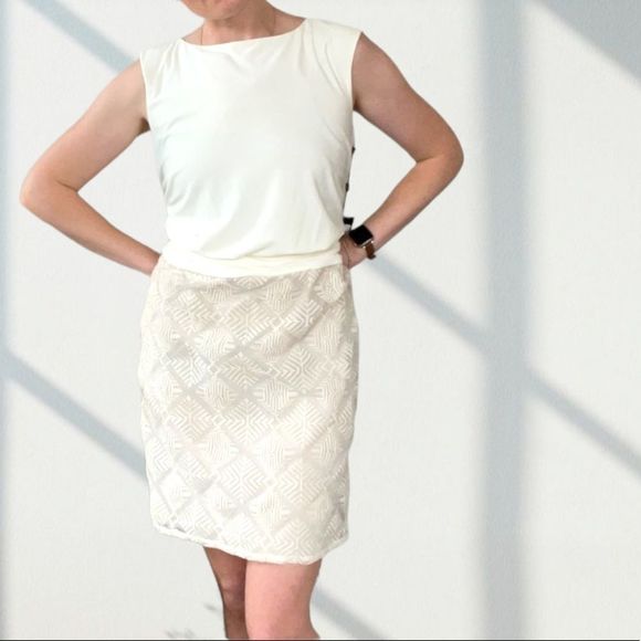 Adrianna Papell Cream dress with metallic champagne geometric skirt NWT RARE - Picture 1 of 8